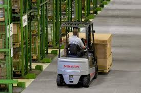 cho thuê xe nâng điện nissan
